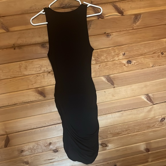 Express dress - Picture 4 of 5